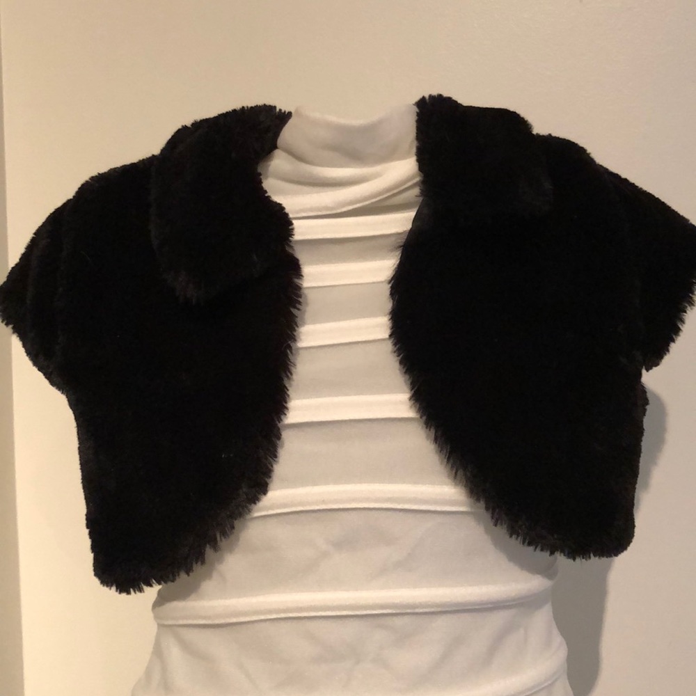 Girl’s Black, Faux-Fur Bolero Jacket